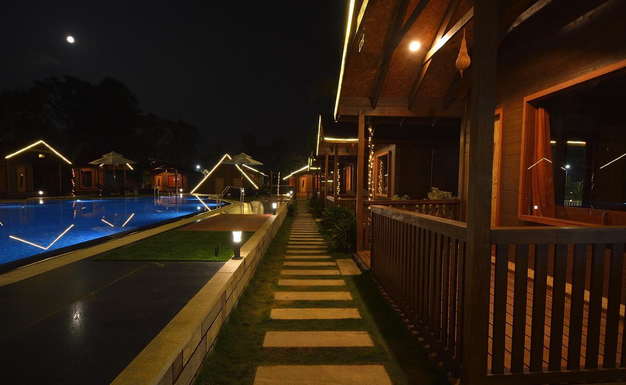 ศรีสถิ วิลเลจ Hotel Hoskote ภายนอก รูปภาพ