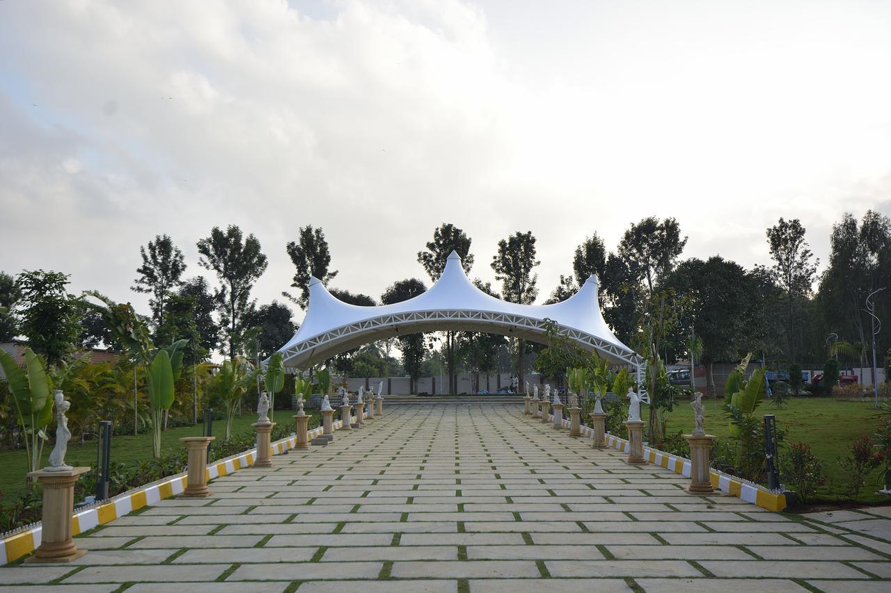 ศรีสถิ วิลเลจ Hotel Hoskote ภายนอก รูปภาพ